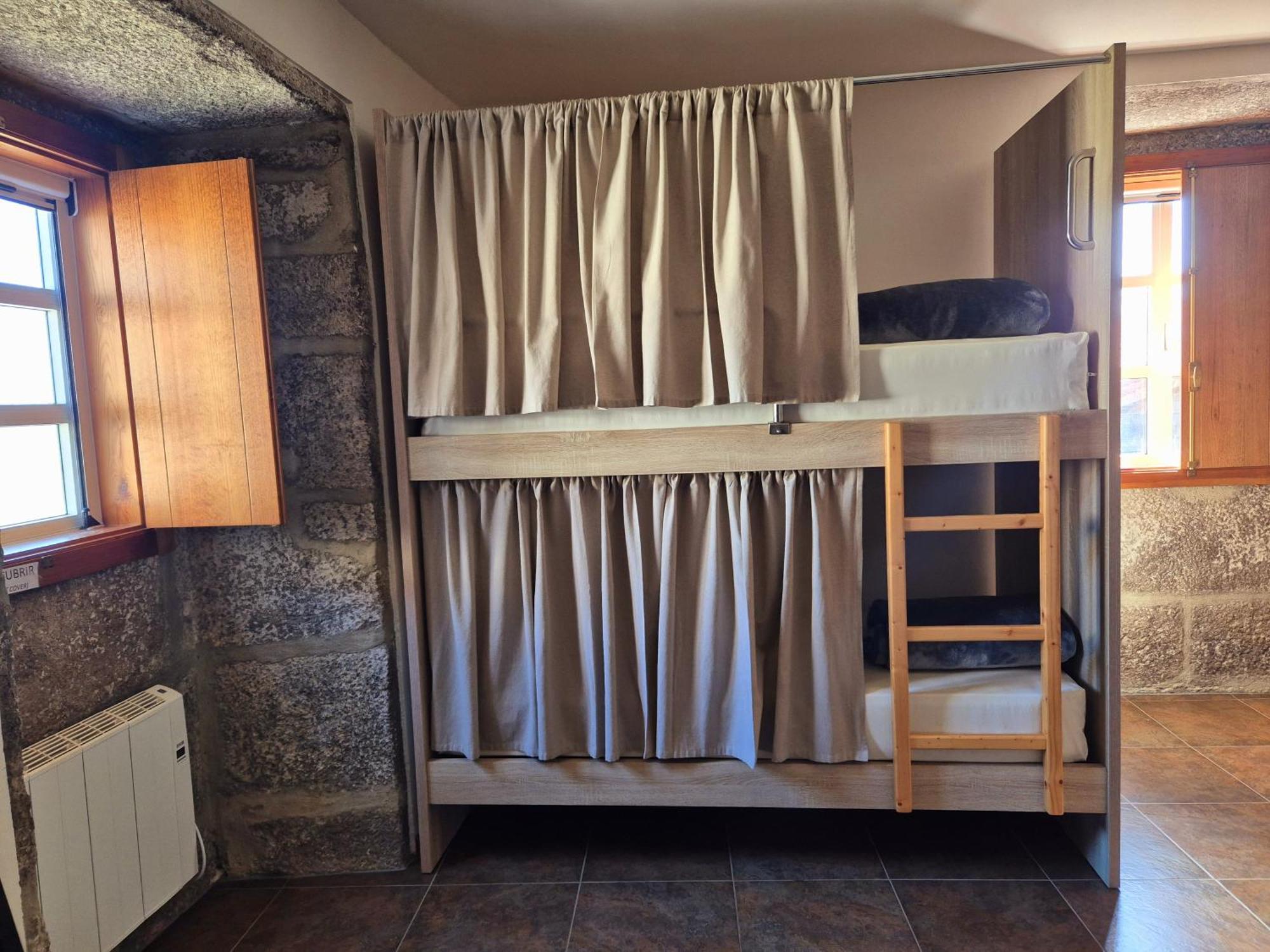 Albergue Rectoral San Mamede Da Pena Exclusive For Pilgrims Negreira Exterior foto